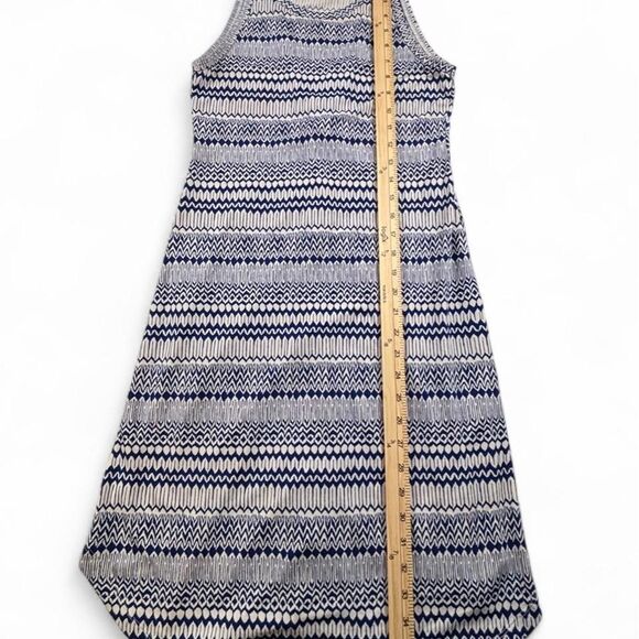 Banana Republic Dresses & Skirts - Banana Republic Midi Dress Women’s XS Blue White Pattern Sleeveless A-Line